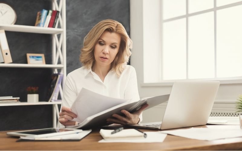 Reviewing options for completing a divorce filing
